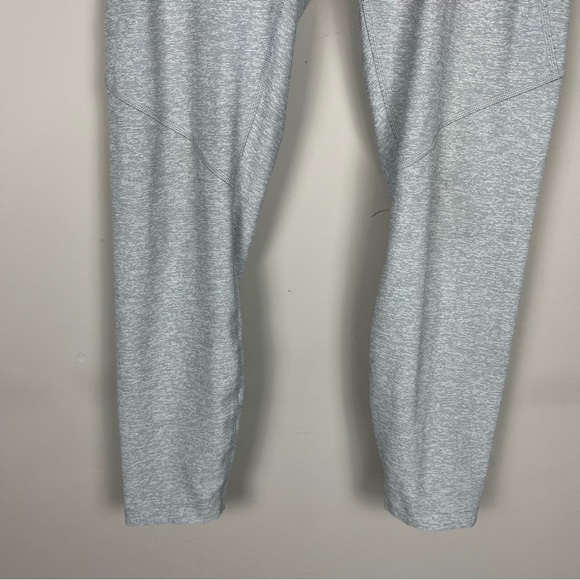 OUTDOOR VOICES LEGGINGS IN LIGHT GREY SIZE MEDIUM - Picture 8 of 13